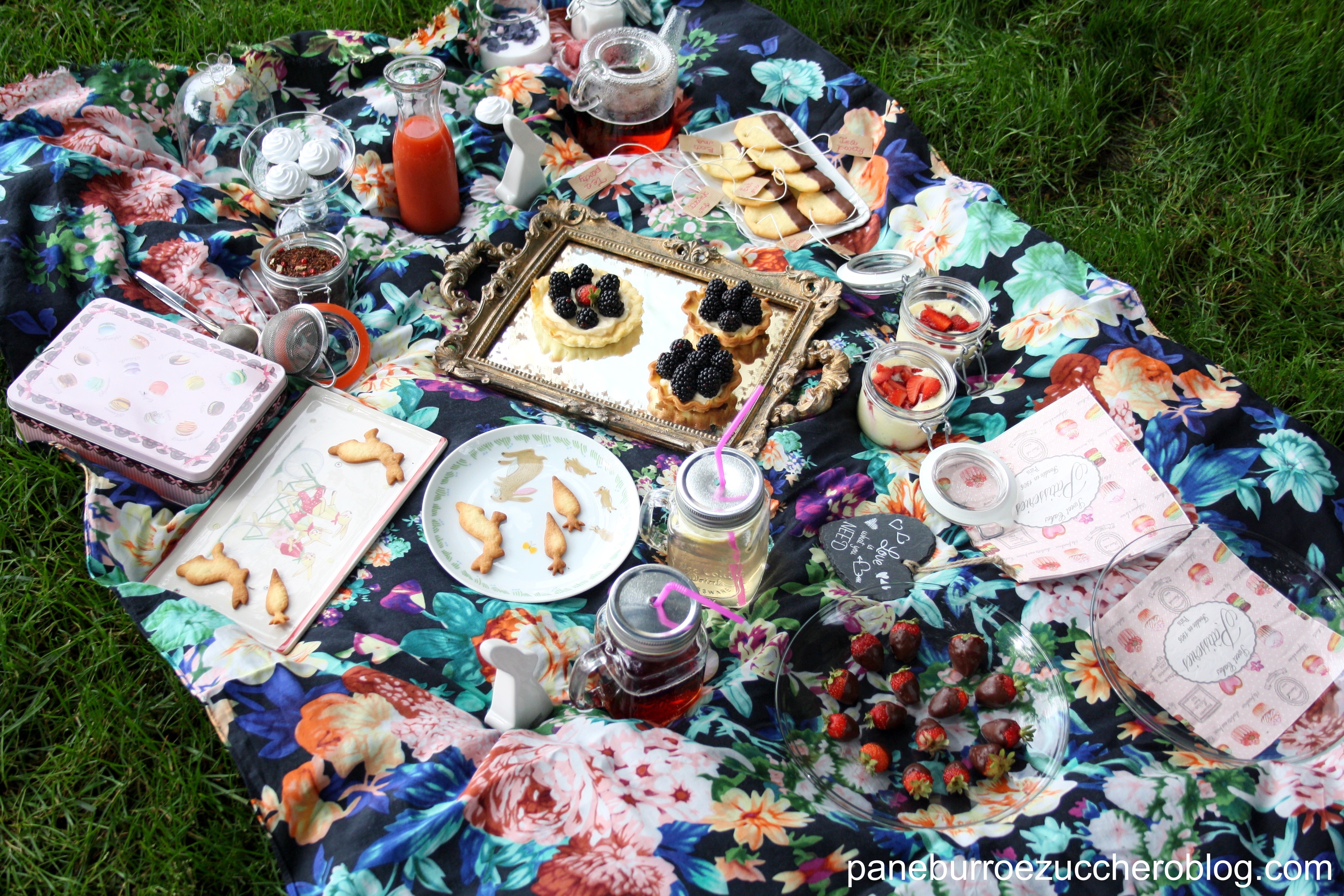 tè con bianconiglio 2