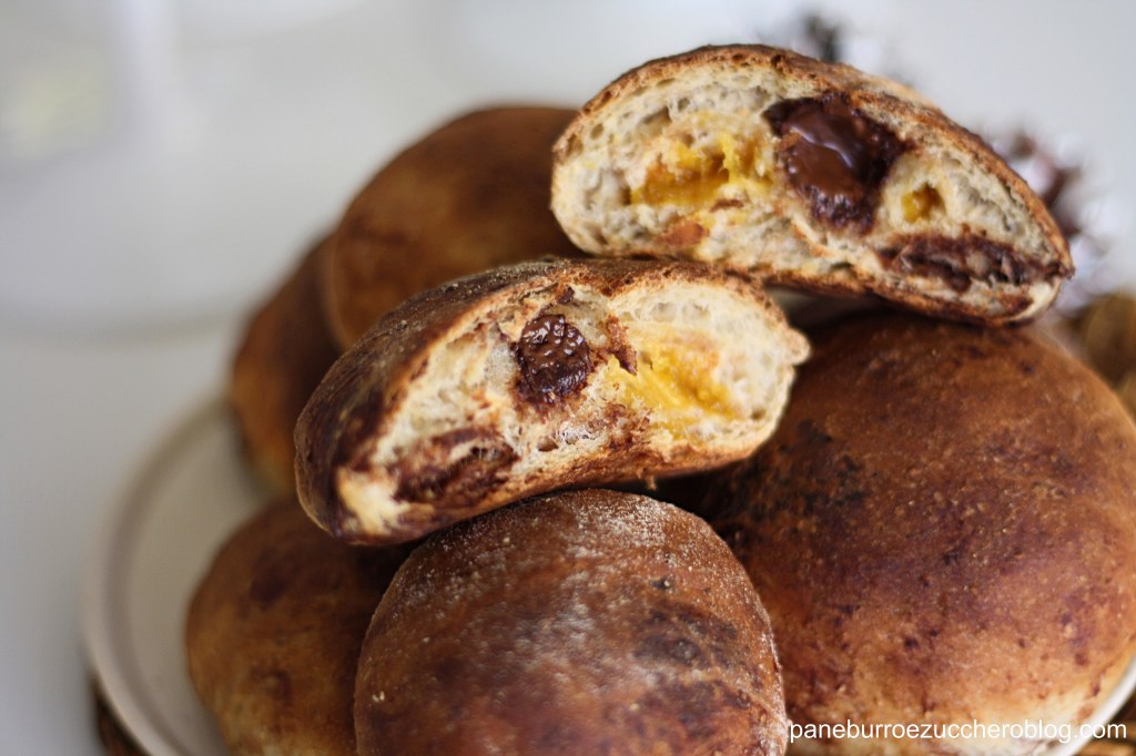 Panciok integrali con albicocche essiccate e pepite di cioccolato&nbsp;fondente