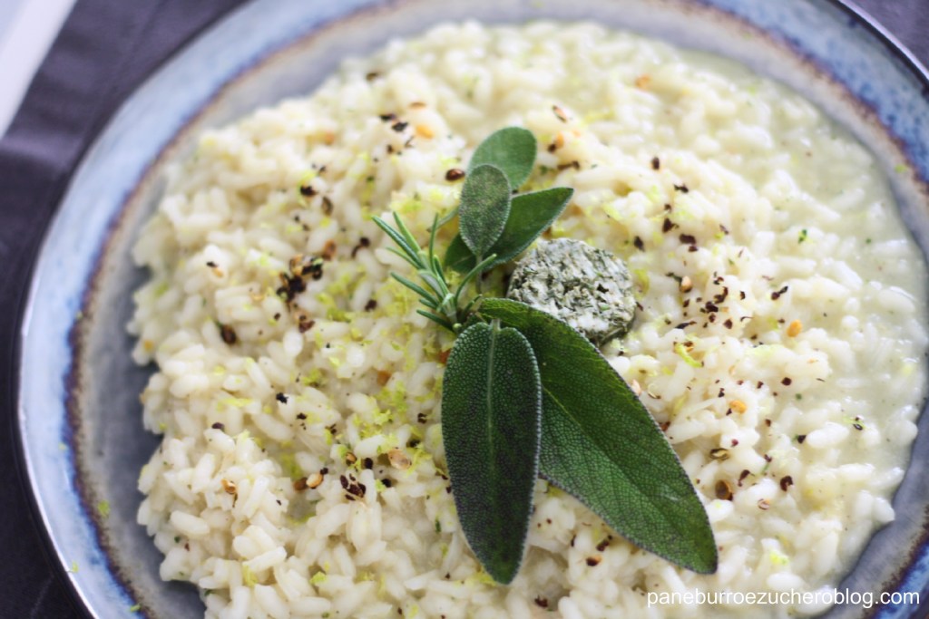 Risottino con zenzero, limone, burro alla salvia, rosmarino e pepe di&nbsp;timut