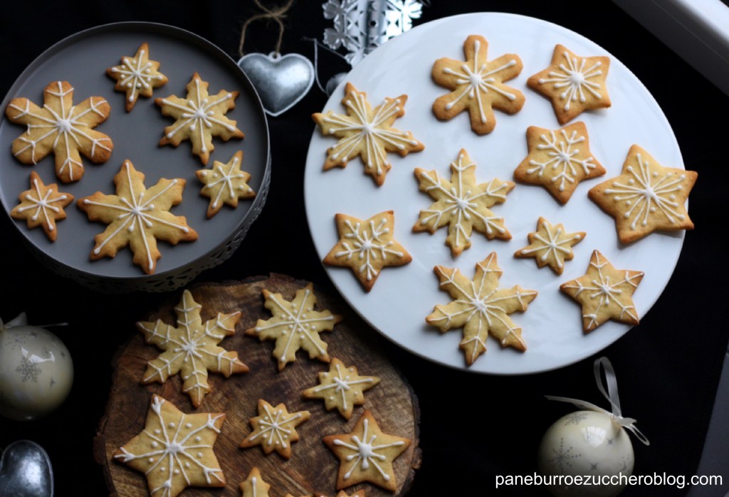 Frollini alla vaniglia e ghiaccia reale…il Natale si&nbsp;avvicina!